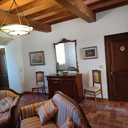 La Camilla 3*